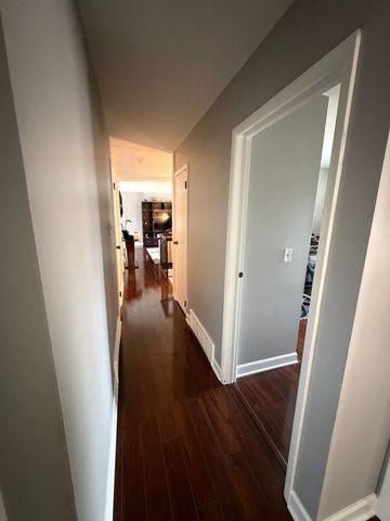 715 Lacy Avenue, Streamwood, IL 60107