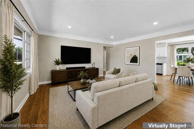 16140 Kennedy Street, Roseville, MI 48066