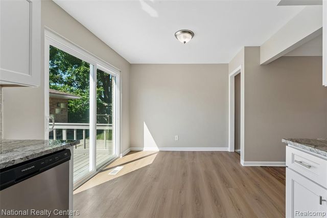 16140 Kennedy Street, Roseville, MI 48066