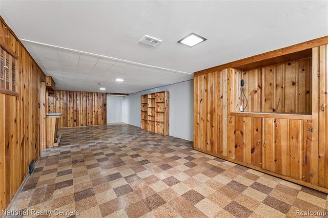 16140 Kennedy Street, Roseville, MI 48066