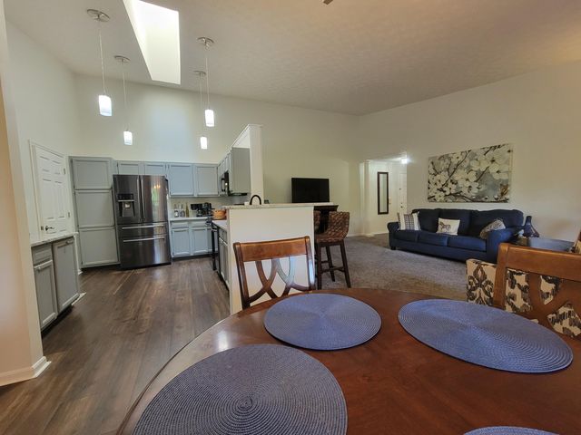 238 Langshire Court, Florence, KY 41042