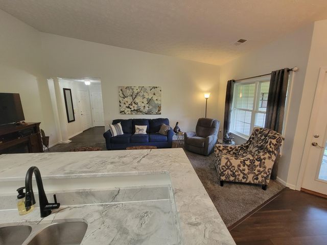 238 Langshire Court, Florence, KY 41042