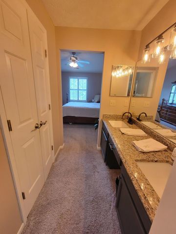 238 Langshire Court, Florence, KY 41042