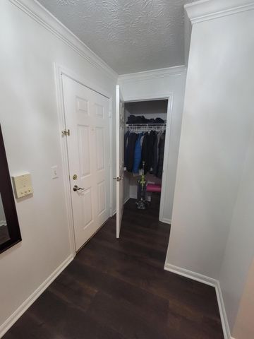 238 Langshire Court, Florence, KY 41042