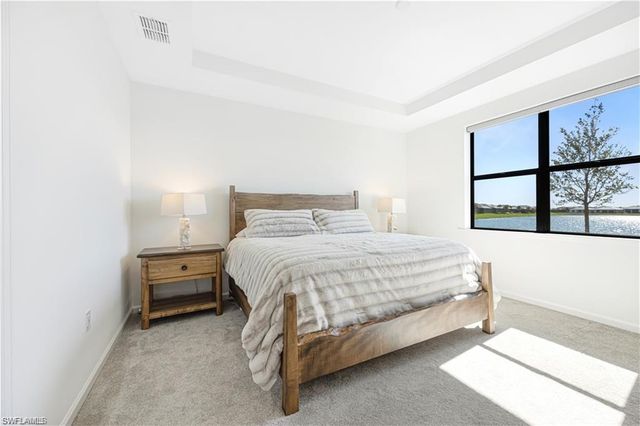 20039 Kingmont DR, Estero, FL 33928