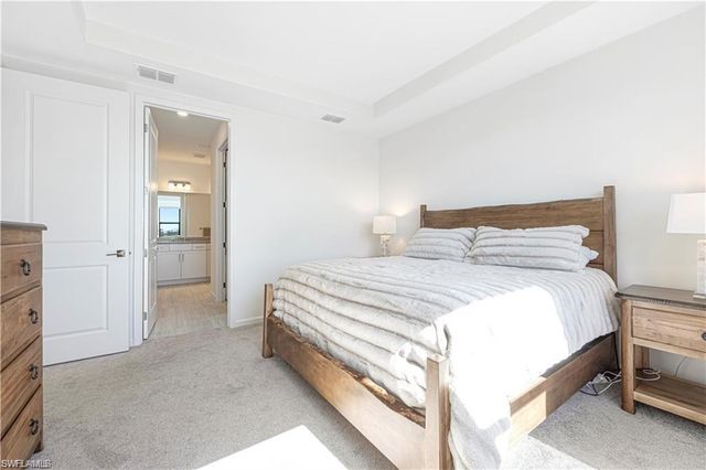 20039 Kingmont DR, Estero, FL 33928