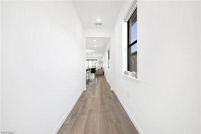 20039 Kingmont DR, Estero, FL 33928