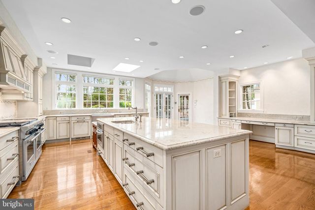 10204 BENTCROSS DR, Potomac, MD 20854