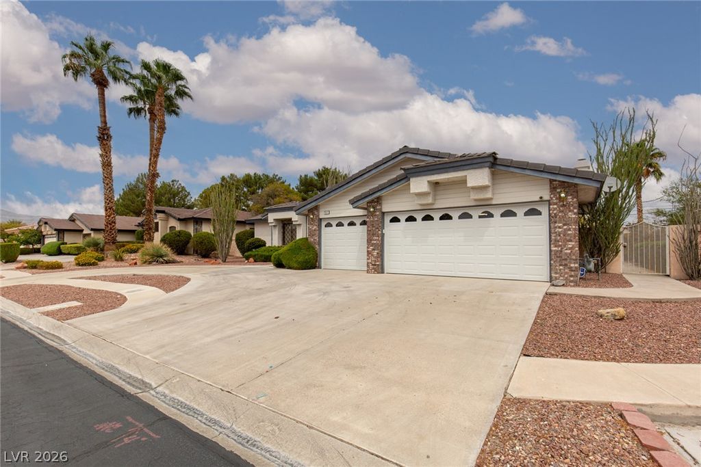 7512 Alamo Summit Drive, Las Vegas, NV 89129 — photo 3
