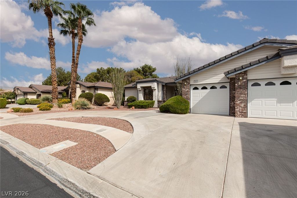7512 Alamo Summit Drive, Las Vegas, NV 89129 — photo 4