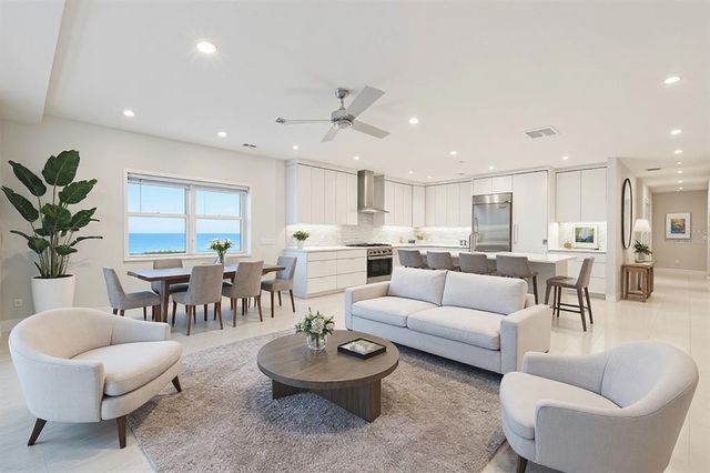 650 GOLDEN GATE POINT 403, Sarasota, FL 34236