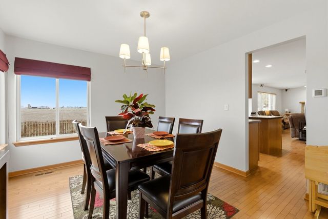 2932 Shetland Lane, Montgomery, IL 60538