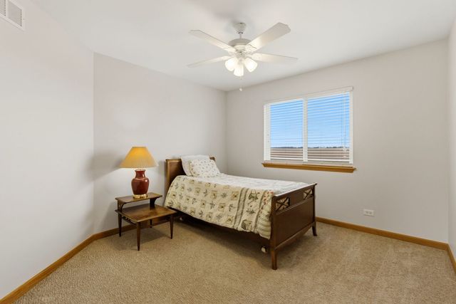 2932 Shetland Lane, Montgomery, IL 60538