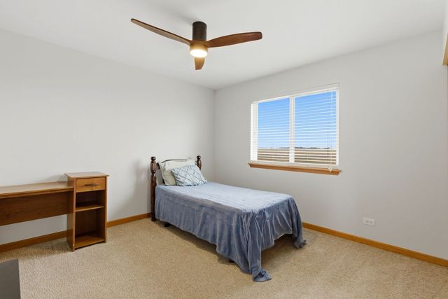 2932 Shetland Lane, Montgomery, IL 60538