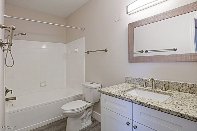 11480 Villa Grand 123, Fort Myers, FL 33913