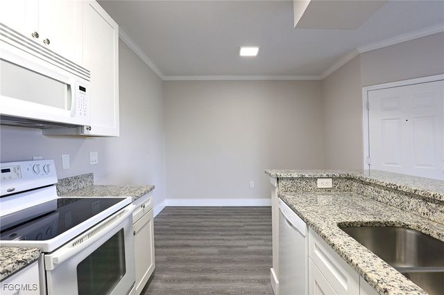 11480 Villa Grand 123, Fort Myers, FL 33913