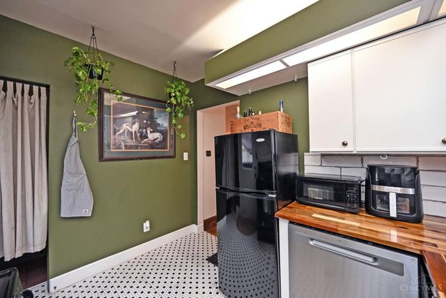 2240 Ravine Street, Cincinnati, OH 45219