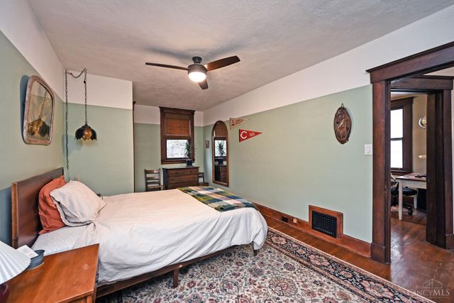 2240 Ravine Street, Cincinnati, OH 45219