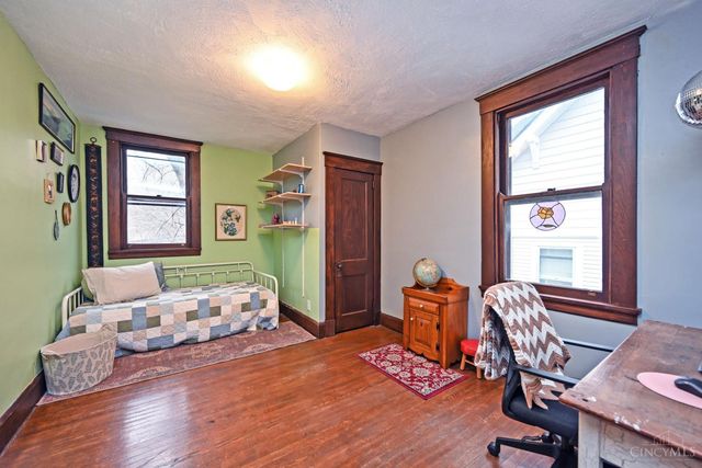 2240 Ravine Street, Cincinnati, OH 45219