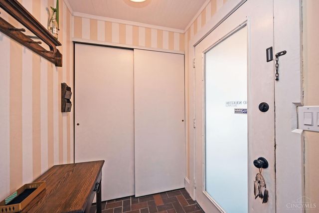 2240 Ravine Street, Cincinnati, OH 45219