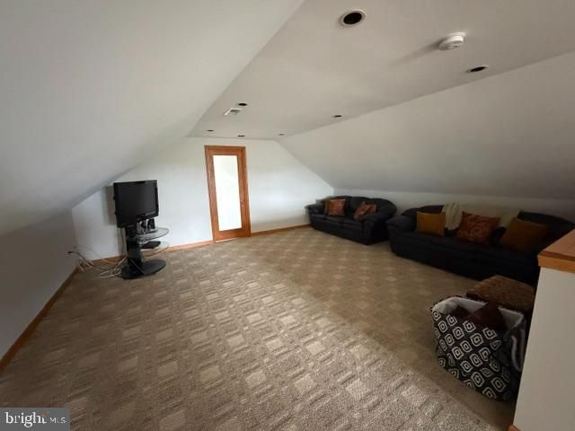 2051 LOCKERBIE RD, Schwenksville, PA 19473