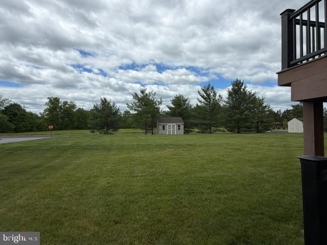 2051 LOCKERBIE RD, Schwenksville, PA 19473