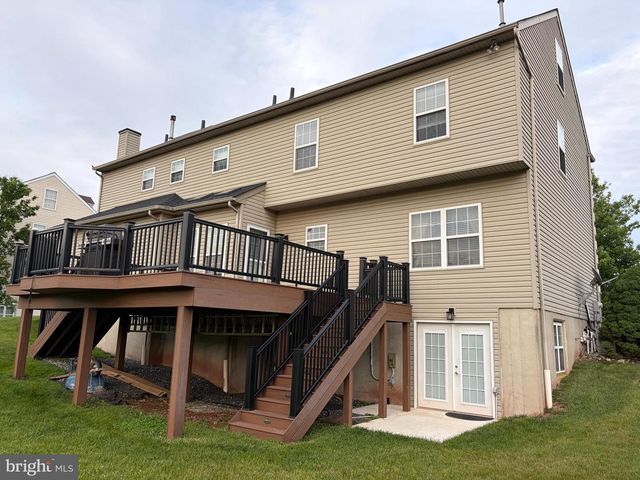 2051 LOCKERBIE RD, Schwenksville, PA 19473