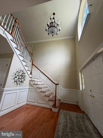 2051 LOCKERBIE RD, Schwenksville, PA 19473
