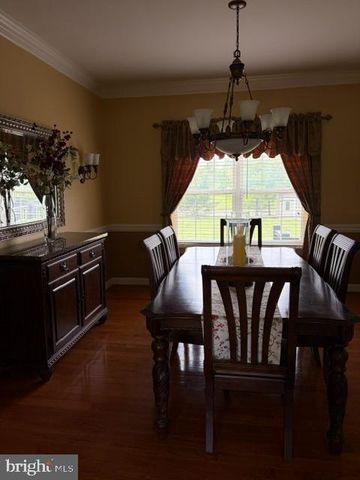 2051 LOCKERBIE RD, Schwenksville, PA 19473
