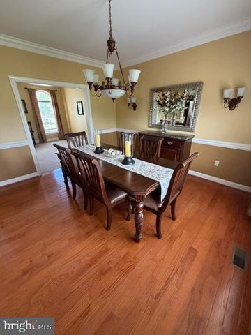 2051 LOCKERBIE RD, Schwenksville, PA 19473