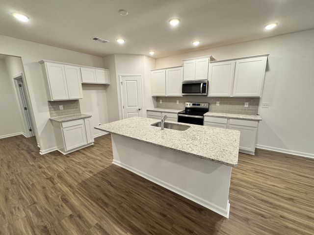 111 Glacier Way, La Vergne, TN 37086