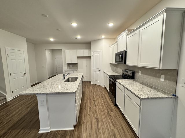 111 Glacier Way, La Vergne, TN 37086