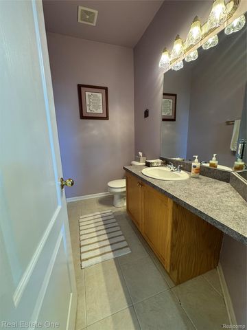 1668 S Shore Drive, Rochester Hills, MI 48307