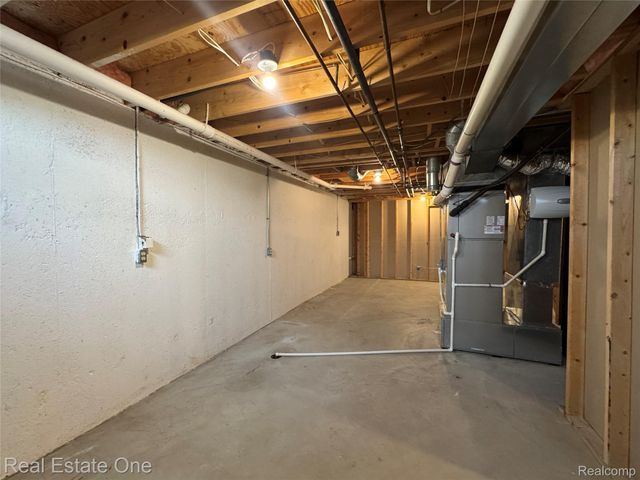 1668 S Shore Drive, Rochester Hills, MI 48307