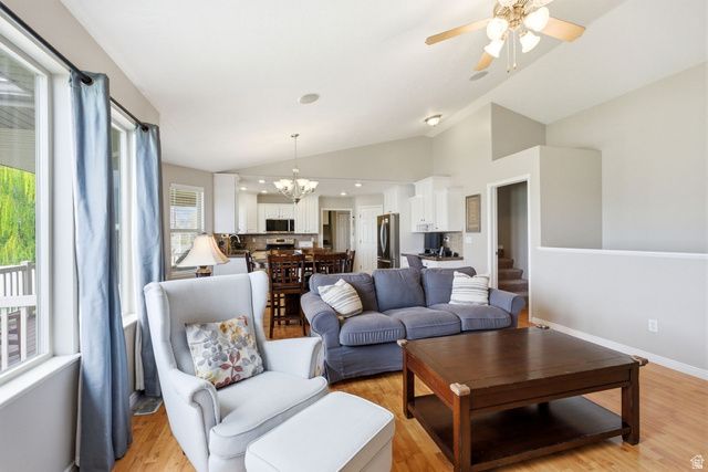 134 N WAGON WHEEL CIR, Farmington, UT 84025