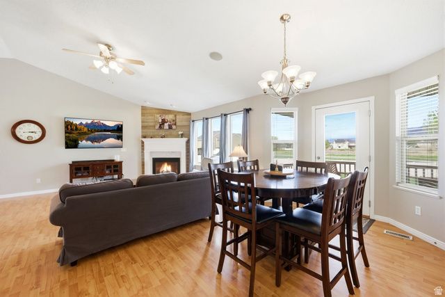 134 N WAGON WHEEL CIR, Farmington, UT 84025