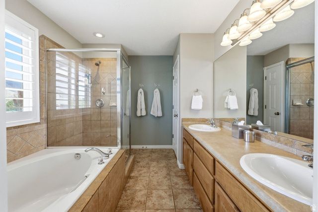 134 N WAGON WHEEL CIR, Farmington, UT 84025