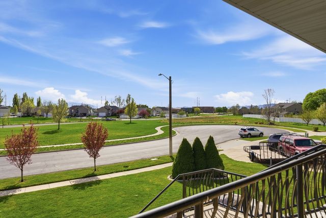 134 N WAGON WHEEL CIR, Farmington, UT 84025