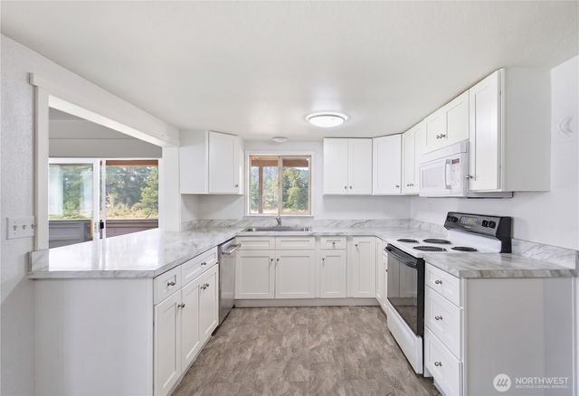 1519 State Rte 702 E, Roy, WA 98580