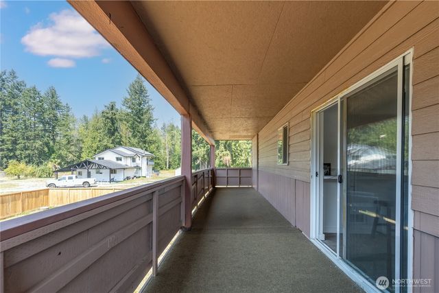 1519 State Rte 702 E, Roy, WA 98580