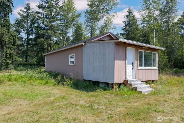 1519 State Rte 702 E, Roy, WA 98580