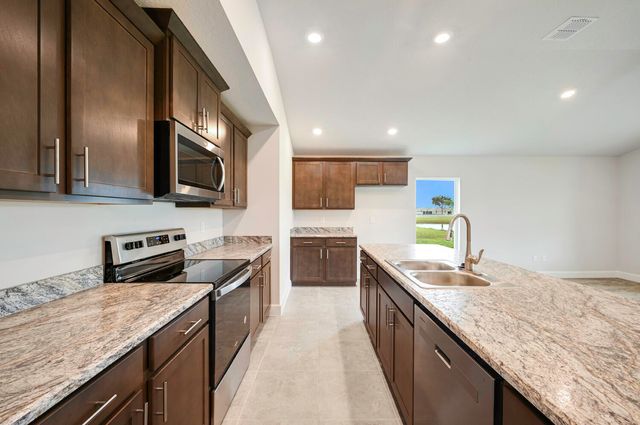 8613 Giovanni Avenue, Fort Pierce, FL 34951