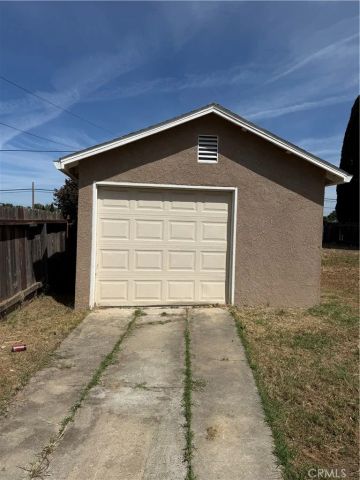 1111 Barney, Merced, CA 95340