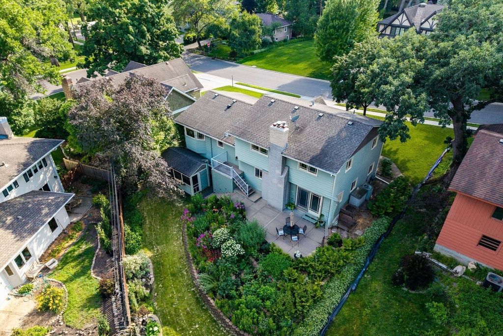 4011 Grimes Avenue S, Edina, MN 55416 — photo 2