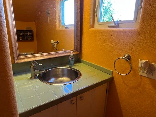 715 County Road 426, Purmela, TX 76566