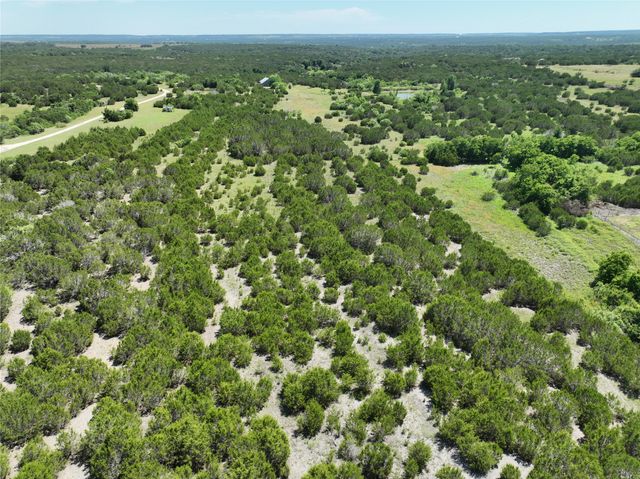 715 County Road 426, Purmela, TX 76566