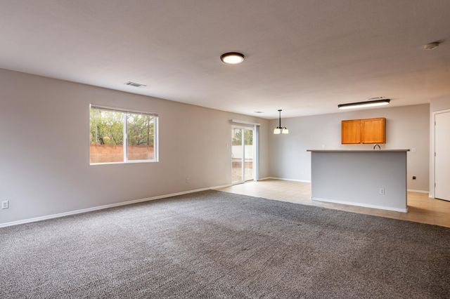 7801 Chaco Mesa Loop NW, Albuquerque, NM 87114