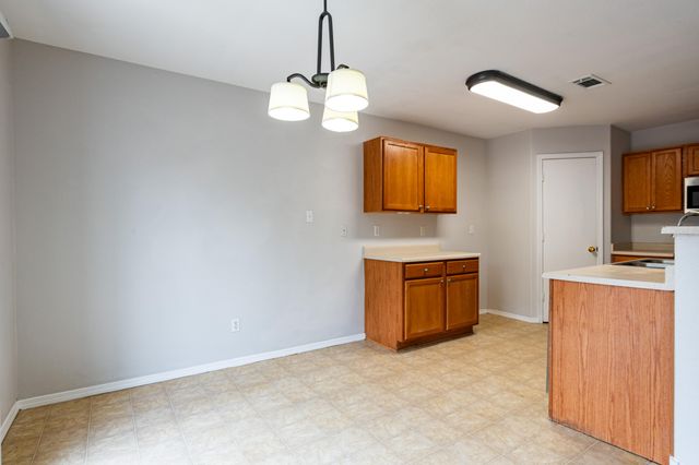 7801 Chaco Mesa Loop NW, Albuquerque, NM 87114