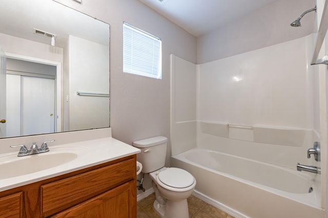 7801 Chaco Mesa Loop NW, Albuquerque, NM 87114