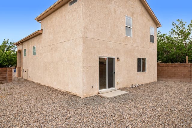 7801 Chaco Mesa Loop NW, Albuquerque, NM 87114